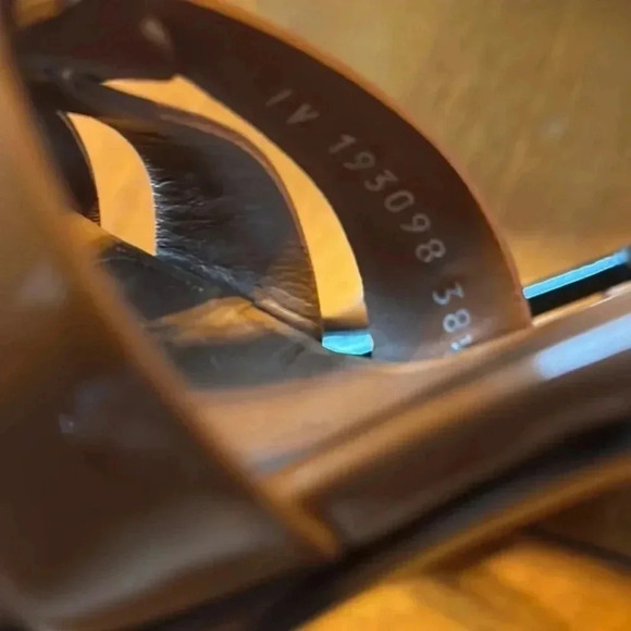 Saint Laurent Patent Leather Tribute Nude Heels Size 38.5 - Picture 10 of 10